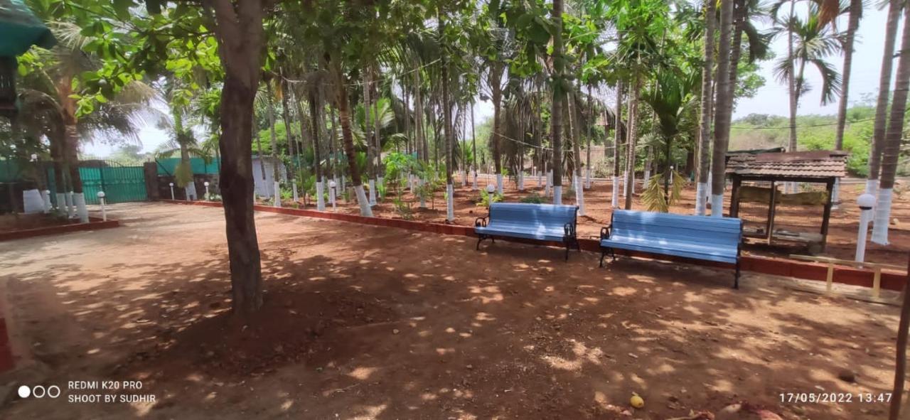 Vasant Lata Farm House Villa Barashiv Екстериор снимка