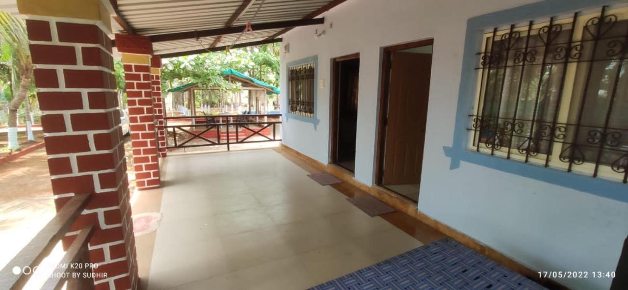 Vasant Lata Farm House Villa Barashiv Екстериор снимка
